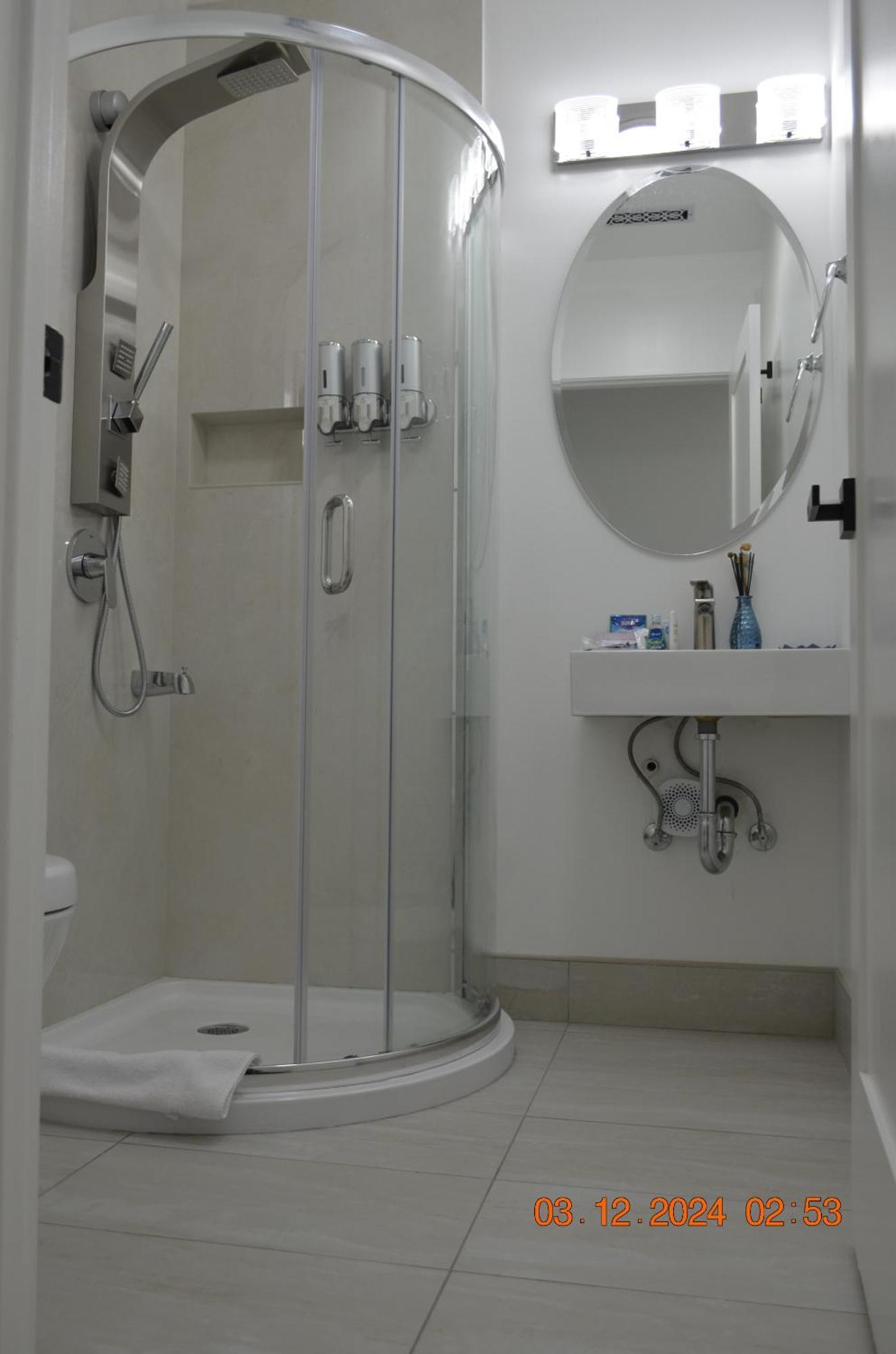 Dimond Abode Vacation Home #1 Oakland Dimond District 객실 사진